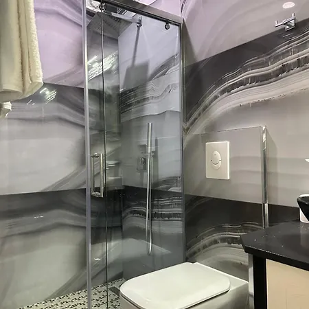 شقة White Atrium Deluxe *