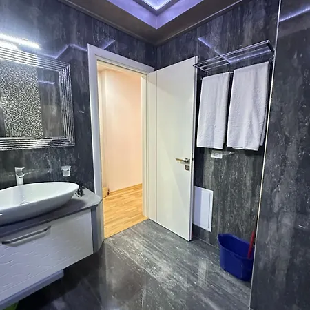 Διαμέρισμα White Atrium Deluxe Σαράντα