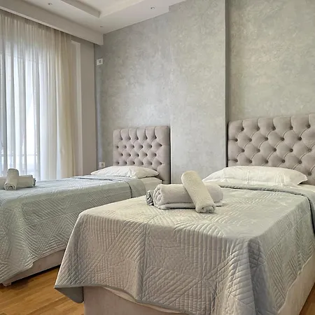 شقة White Atrium Deluxe